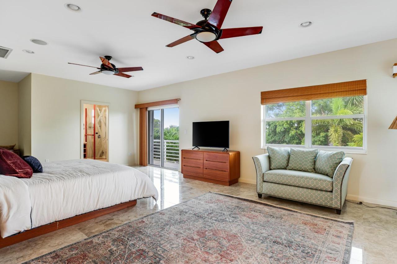 Waterfront Wonder Villa Islamorada Exterior photo