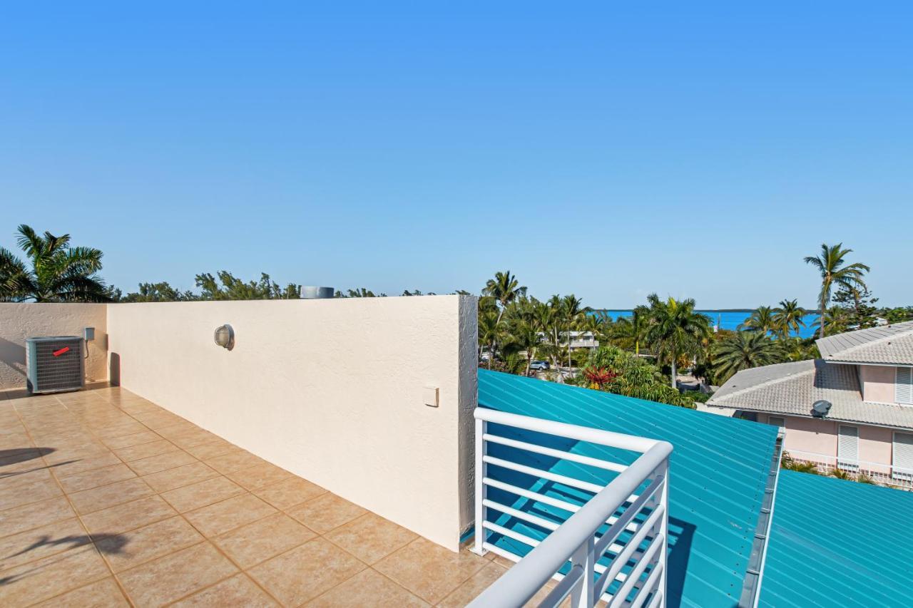 Waterfront Wonder Villa Islamorada Exterior photo
