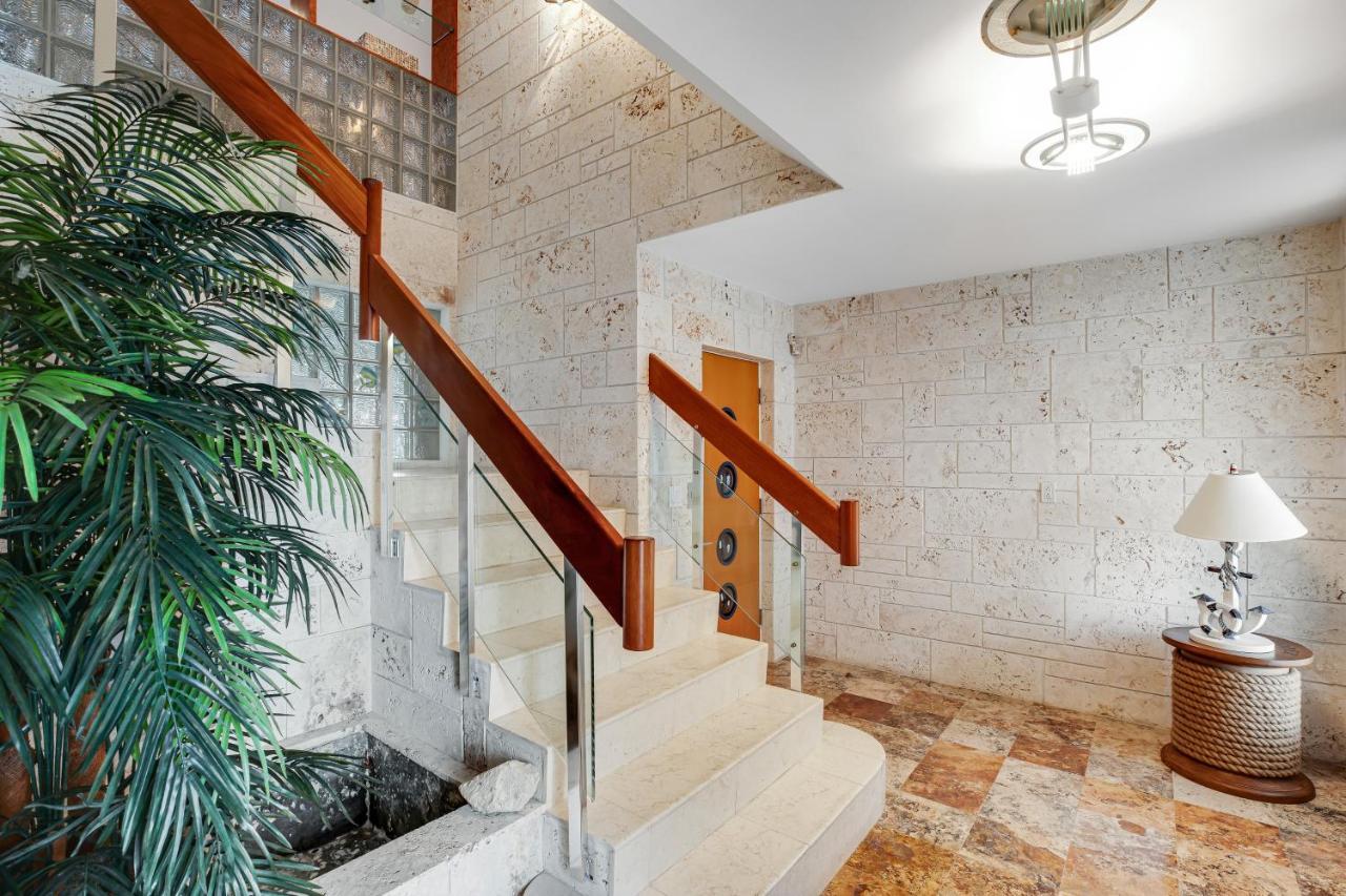 Waterfront Wonder Villa Islamorada Exterior photo